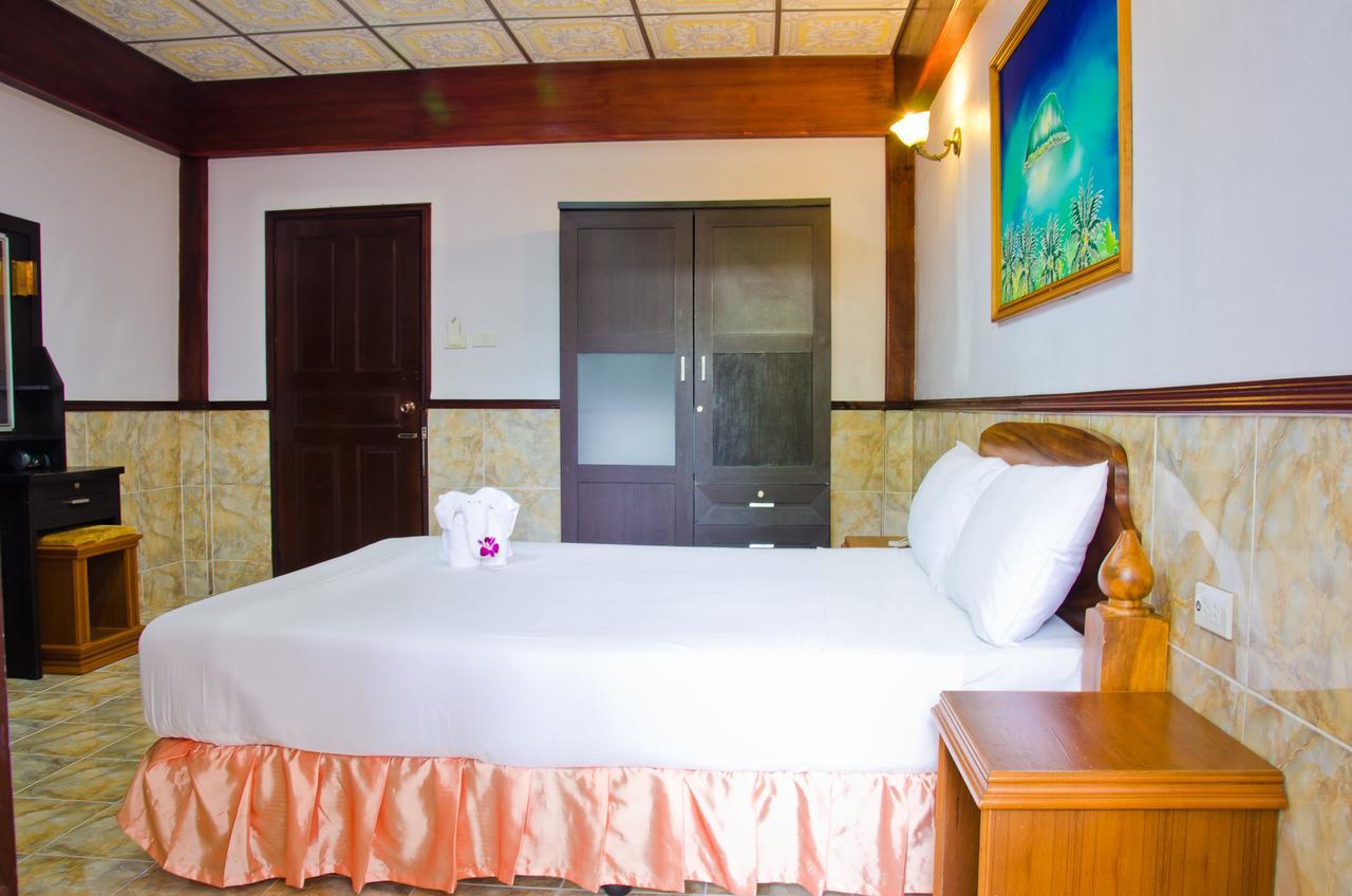 Kata Palace Phuket Eksteriør billede